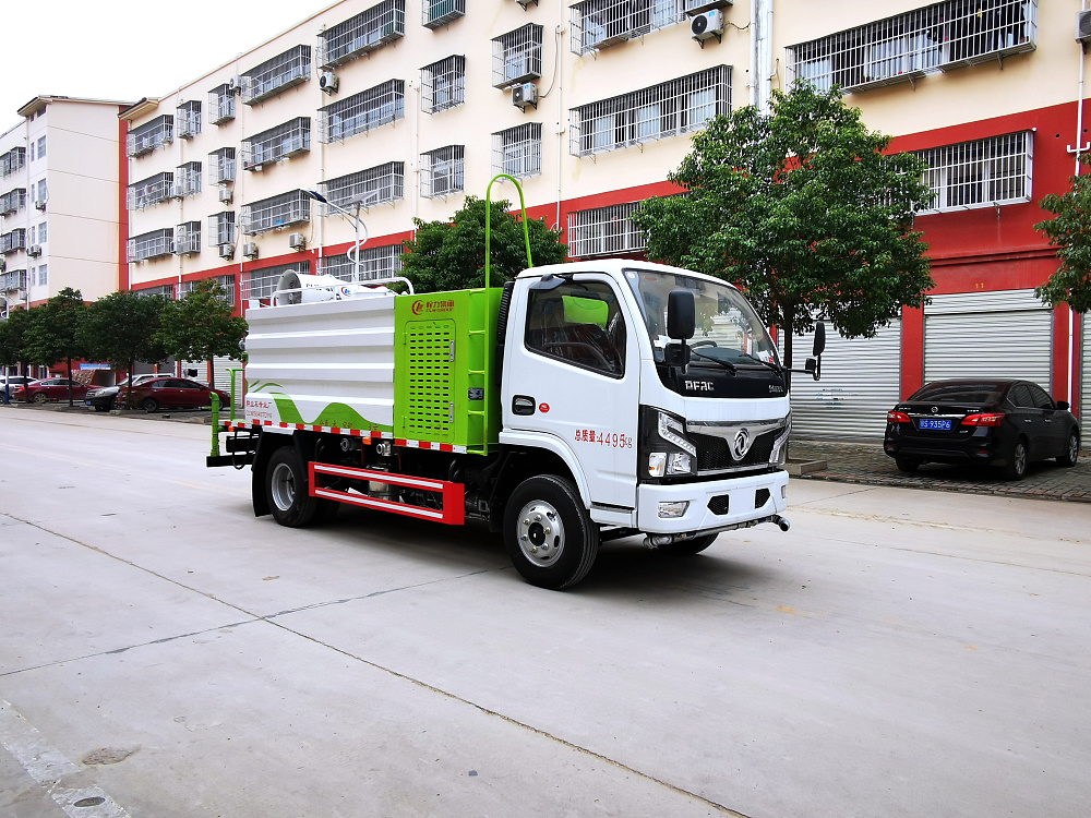 東風(fēng)小多利卡霧炮車國(guó)六4.5立方