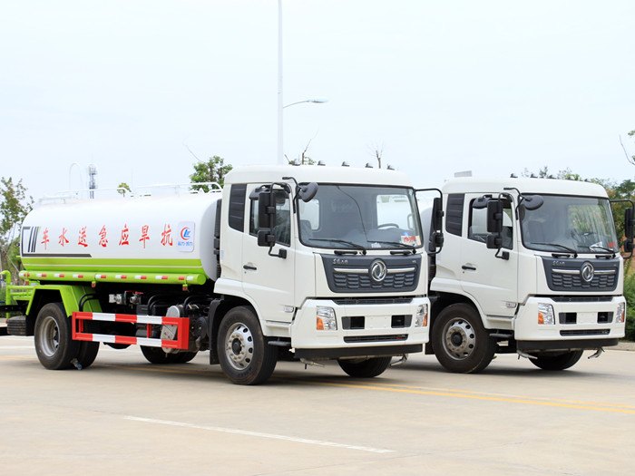 國六東風(fēng)天錦15方灑水車