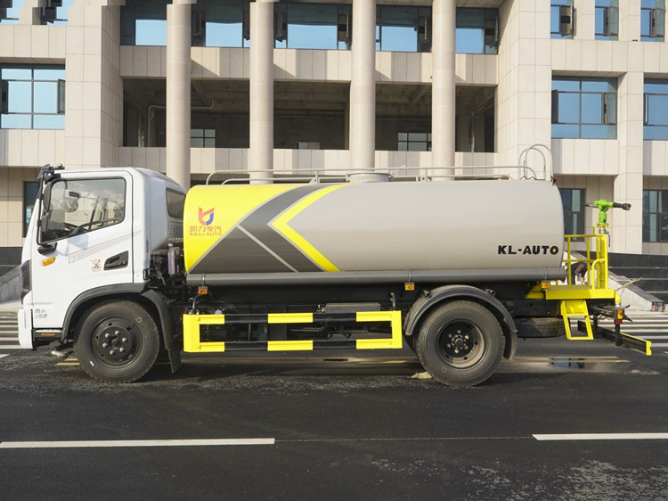 國六華神T3 10噸灑水車