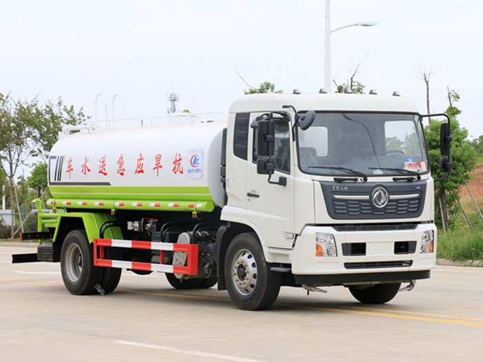 國六東風(fēng)天錦15方灑水車