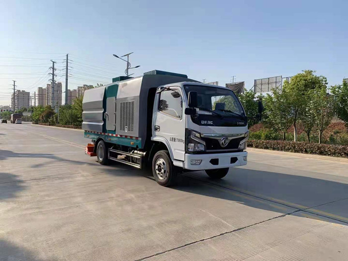 國六5方小多利卡后置吸塵車-程力集團(tuán)洗掃車廠